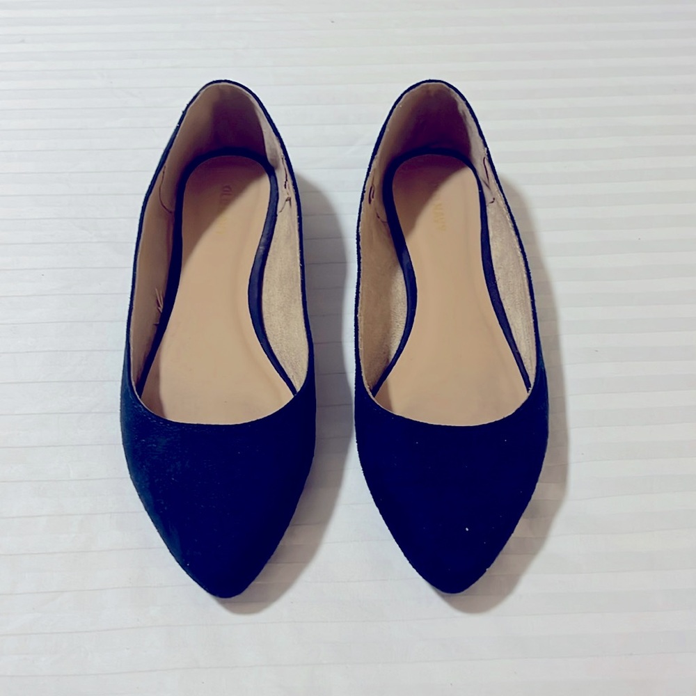 Old Navy pointed toe navy blue suede flats
